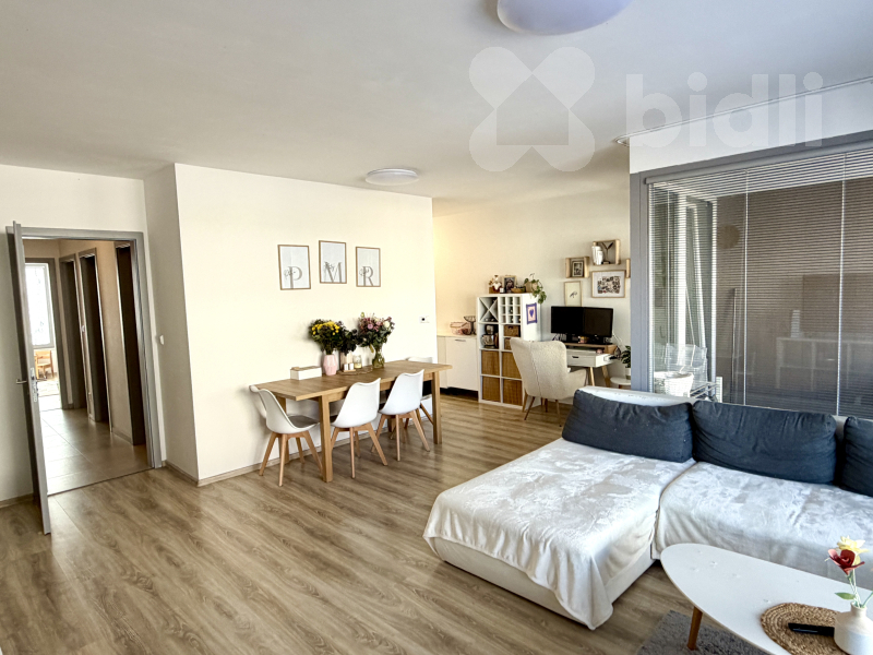 Pronájem bytu 3+kk, 84 m2, s parkováním v garáži, ulice Husova, Pardubice,