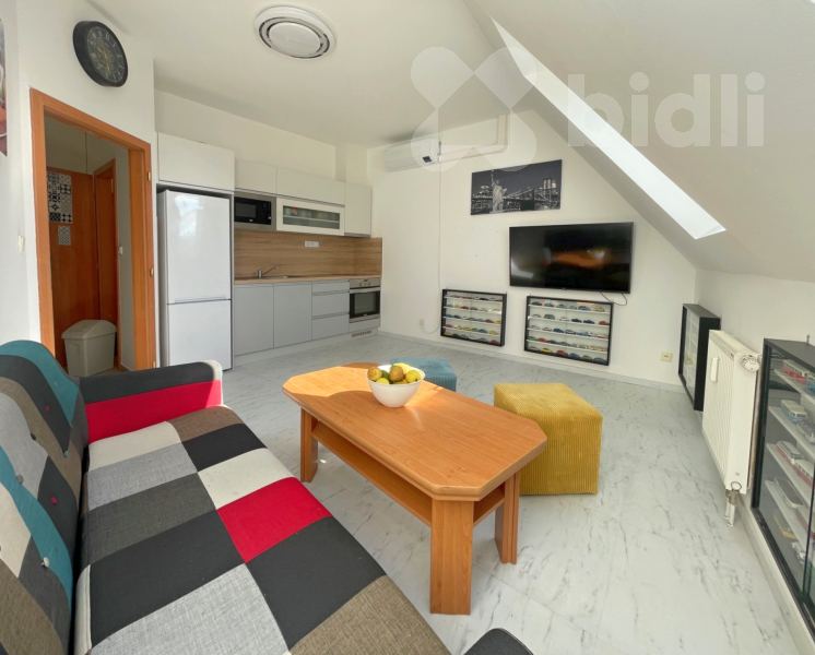 Prodej bytu 2+kk, 42,3 m2, výtah, centrum Městce Králové