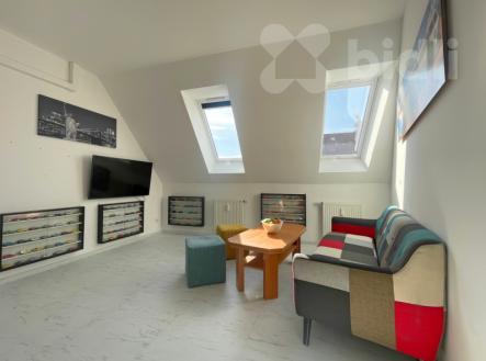 Prodej bytu 2+kk, 42,3 m2, výtah, centrum Městce Králové | Prodej bytu, 2+kk, 42 m²