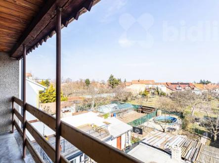 Prodej městského RD se zahradou a potenciálem 150m2 Tuřany | Prodej - dům/vila, 150 m²