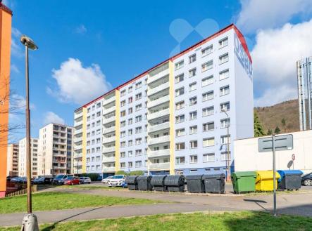 Prodej bytu 3+1 se zasklenou lodžií, Krupka, ul. Dukelských hrdinů | Prodej bytu, 3+1, 70 m²