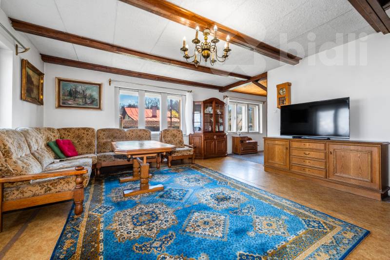 Prodej rodinného domu se zařízenou autodílnou - Zastávka u Přeštic