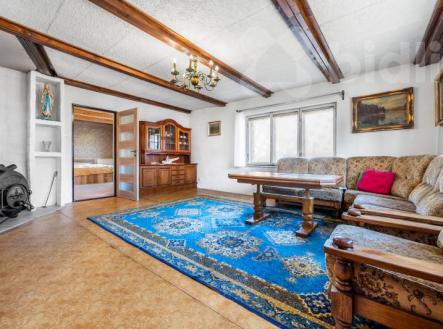 Prodej rodinného domu se zařízenou autodílnou - Zastávka u Přeštic | Prodej - dům/vila, 69 m²