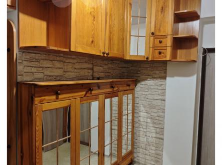 Pronájem  bytu 2+1 s lodžií, 56 m2 - Kostelec nad Orlicí, ul. Jirchařská | Pronájem bytu, 2+1, 61 m²