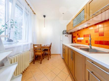 Prodej bytu 2+1 v klidné části Vinohrad s rychlým spojením do centra | Prodej bytu, 2+1, 47 m²