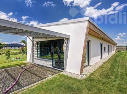 Prodej pozemku 1537 m2 v obci Levín u Berouna | Prodej - pozemek pro bydlení, 1 537 m²