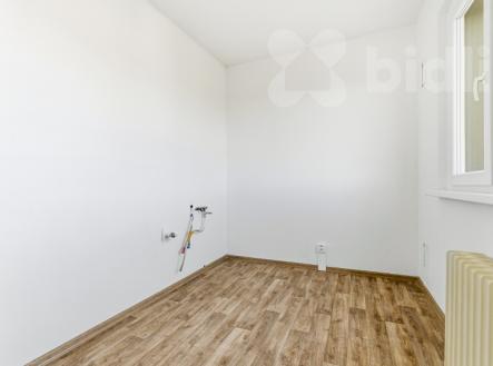 Prostorný byt 3+1 s lodžií a výhledem v Teplicích | Prodej bytu, 3+1, 73 m²