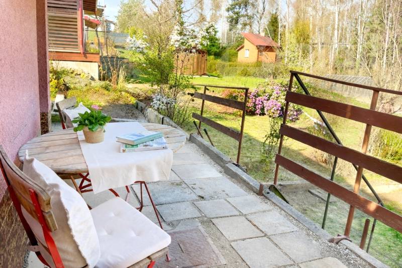 Útulná zděná chata se zahradou jen pár minut od Tábora