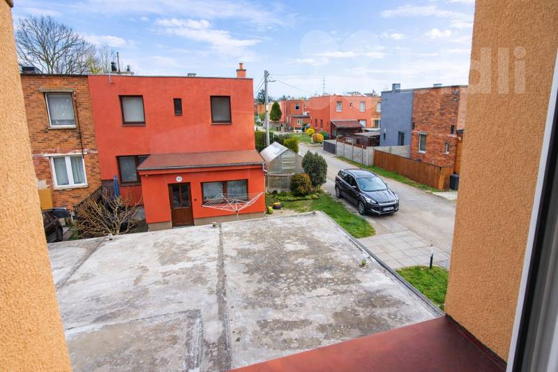 Prodej čtvrtdomku 3+1 s garáží, Otrokovice, ul. Přístavní