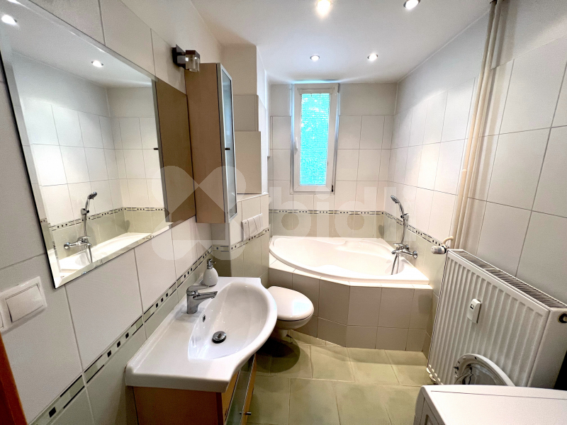 Pronájem bytu 2+kk, 44 m2, ul. Jar. Haška, České Budějovice