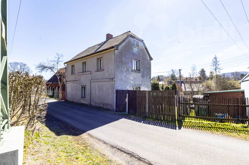 Prodej rodinného domu  5+1, 205 m2, Šluknov - Císařský