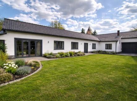 Prodej nemovitosti v klidné lokalitě Kvítkovice u Otrokovic | Prodej - dům/vila, 246 m²