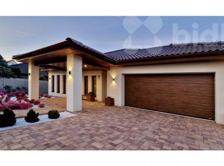 Prodej vily 220 m2, pozemek 1243 m2, Lužická, Šternberk | Prodej - dům/vila, 220 m²