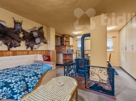 Prodej útulné rekreační chaty s parkovacím stáním a zahradním domkem, pozemek 471 m2 | Prodej - chata/rekreační objekt, 36 m²