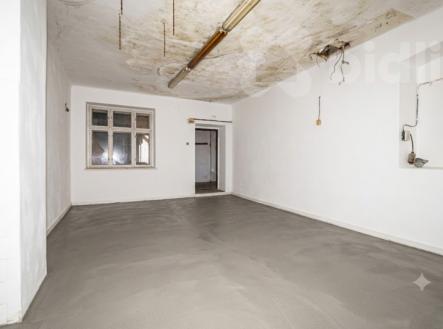 Soubor nemovitostí : RD 140 m2 + objekt 194 m2 | Prodej - dům/vila, 140 m²