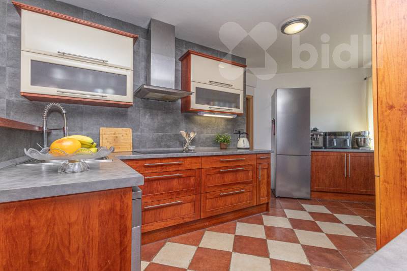 Prodej rodinného domu se zahradou, Svatý Kříž