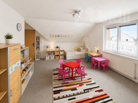 Prodej rodinného dumu v obci Třebeč u Borovan | Prodej - dům/vila, 180 m²