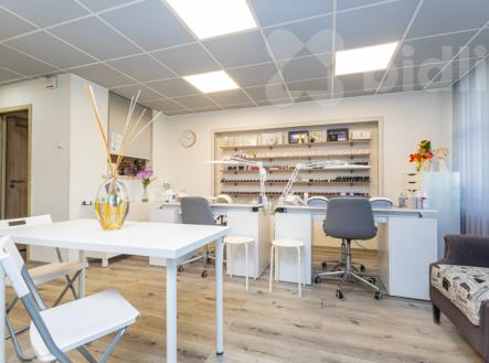 Prodej zavedeného nehtového studia, 44 m2, Kettnerova, Praha 5 - Stodůlky, metro B Luka | Prodej - kanceláře, 44 m²