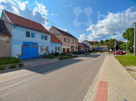 Prodej RD v Hovoranech | Prodej - dům/vila, 270 m²