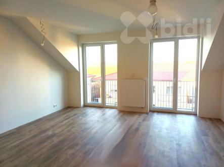 Moderní investiční byt 2+kk v Českém Brodě | Prodej bytu, 2+kk, 93 m²