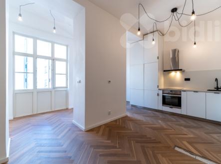 byt 2+kk s parketovou podlahou | Prodej bytu, 2+kk, 64 m²