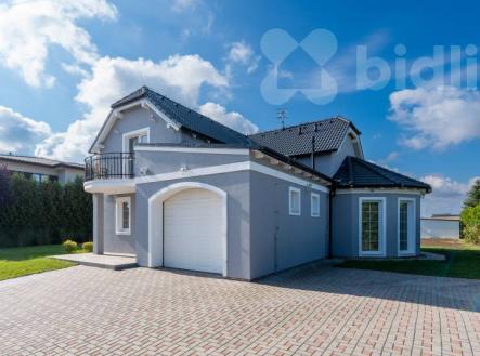 Pronájem - dům/vila, 189 m²