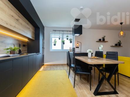 Exklusívně nabízíme rodinný dům v obci Újezdec u Luštěnic | Prodej - dům/vila, 146 m²