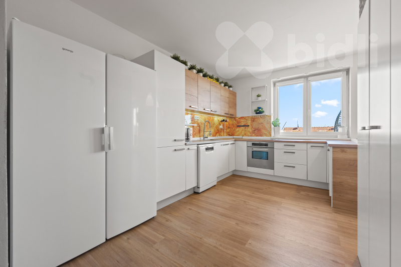 Prodej bytu 90,9 m2 s terasou 36,2 m2 a parkovacím stáním v Nehvizdech