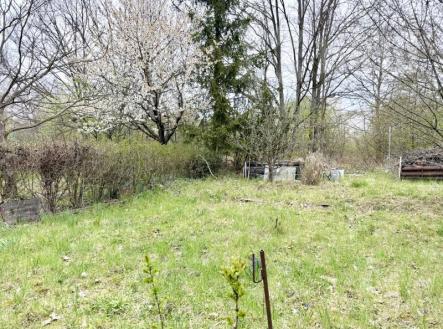 Prodeji zahrady 385 m2, ulice Průmyslová, Pardubice - Pardubičky | Prodej - pozemek, zahrada, 385 m²