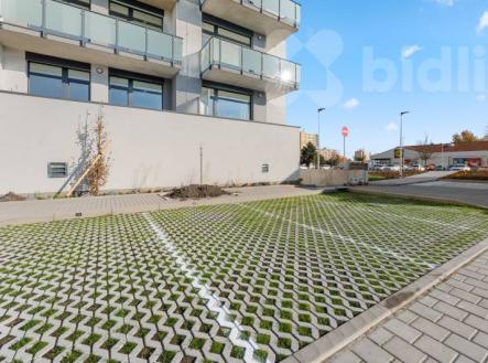 Pronájem venkovního parkovacího stání - Americká Kladno | Pronájem - malý objekt/garáž