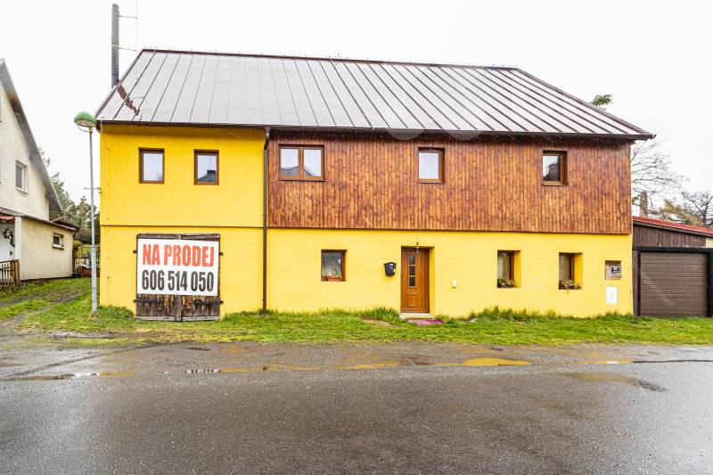 Exklusívně nabízíme rodinný dům v obci Kovářská.