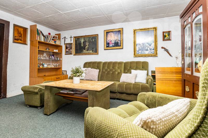 Exklusívně nabízíme rodinný dům v obci Kovářská.