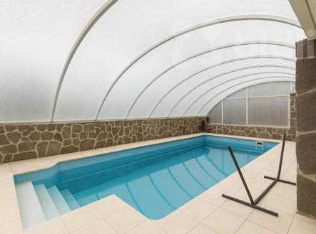 Prodej rodinného domu 5+KK 282 m2 ,pozemek 1607 m2,Srubec u Českých Budějovic | Prodej - dům/vila, 282 m²