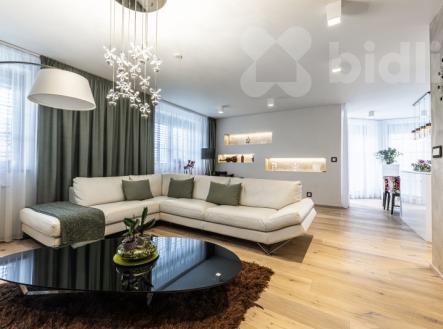 Rodinný dům s duší a pohádkovou zahradou v srdci lázeňských Poděbrad | Prodej - dům/vila, 195 m²