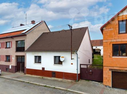 Prodej rodinného domu s velkým pozemkem | Prodej - dům/vila, 114 m²