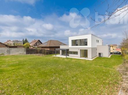 Luxusní RD 5+kk s pozemkem 936m2, Vlašim | Prodej - dům/vila, 203 m²