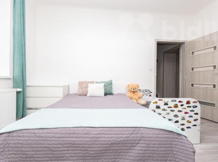 VÍCEGENERAČNÍ BYDLENÍ - DŮM SE 3 BYTOVÝMI JEDNOTKAMI, PŘEROV | Prodej - dům/vila, 300 m²
