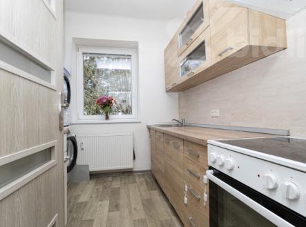 VÍCEGENERAČNÍ BYDLENÍ - DŮM SE 3 BYTOVÝMI JEDNOTKAMI, PŘEROV | Prodej - dům/vila, 300 m²