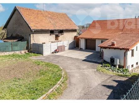 Soubor nemovitostí : RD 140 m2 + objekt 194 m2 | Prodej - komerční objekt, výroba, 235 m²