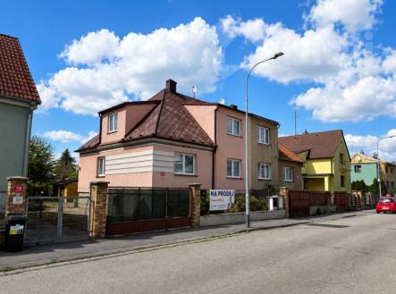 Prodej rodinného domu se zahradou v Nemanicích u Českých Budějovic | Prodej - dům/vila, 165 m²