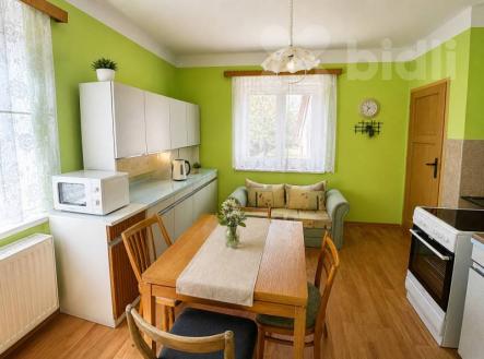 Prodej rodinného domu se zahradou v Nemanicích u Českých Budějovic | Prodej - dům/vila, 165 m²