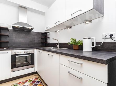 2+KK, 60m2, Klíčany | Prodej bytu, 2+kk, 65 m²