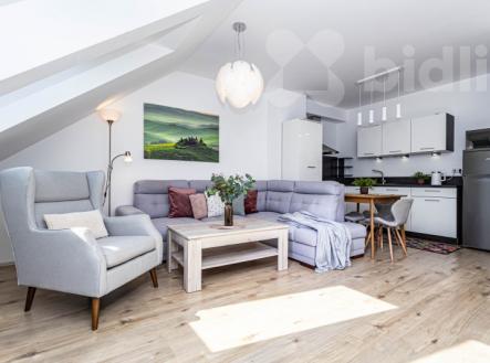 2+KK, 60m2, Klíčany | Prodej bytu, 2+kk, 65 m²