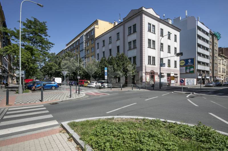 kancelář na pronájem v Praze Holešovice
