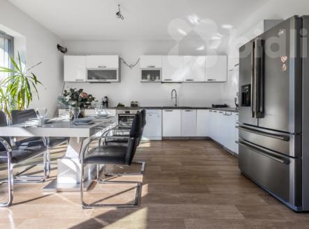 Prodej moderní novostavby 5+kk 134 m2 , pozemek 480 m2; - Veleň, Praha-východ | Prodej - dům/vila, 134 m²
