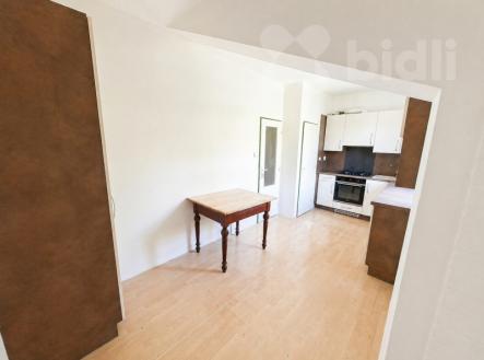 Kuchyn | Pronájem - jiné, 150 m²