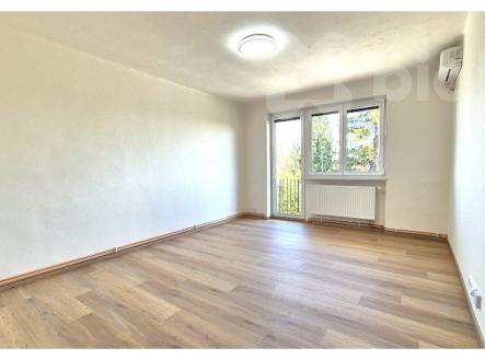 Exkluzivní prodej cihlového bytu 3+1 v Rokytnici u Přerova | Prodej bytu, 3+1, 71 m²