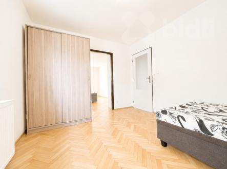 Pronájem bytu 3+1 76m2 - Pod Sídlištěm 10, Praha 8 - Kobylisy | Pronájem bytu, 3+1, 76 m²
