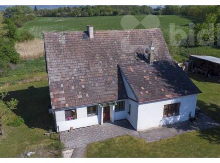 Dronový pohled na dům | Prodej - dům/vila, 160 m²