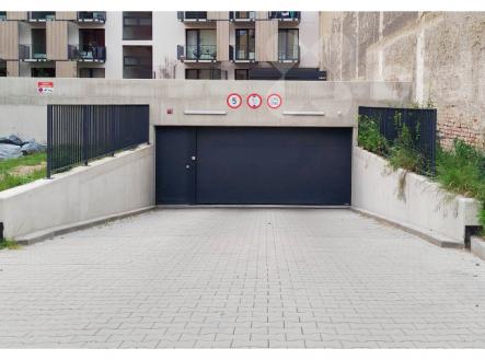 Pronájem garážového stání 14m2 - Dornych, Brno | Pronájem - malý objekt/garáž